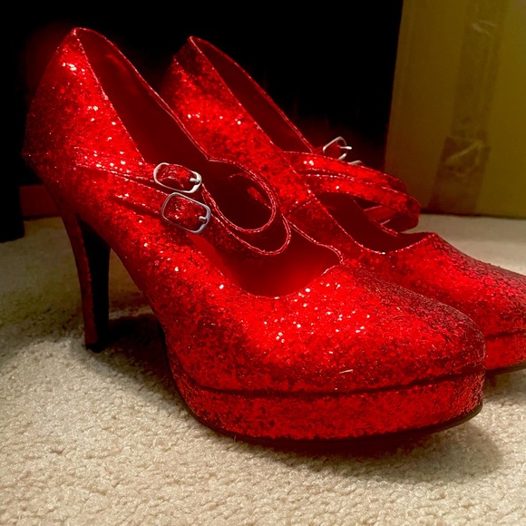 1031 Shoes - Red glitter costume shoes